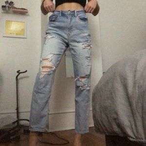 Ripped American Eagle Mom jeans